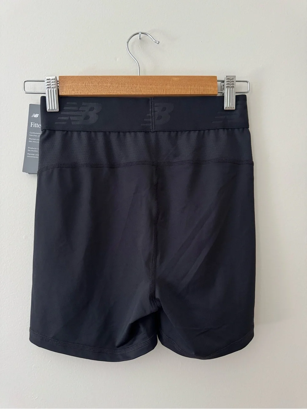 NWT NEW BALANCE Pace Shorts S